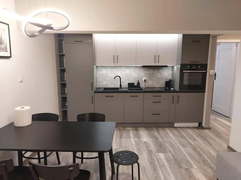 Uroczy Apartament W Scislym Centrum Gizycka Giżycko Kültér fotó