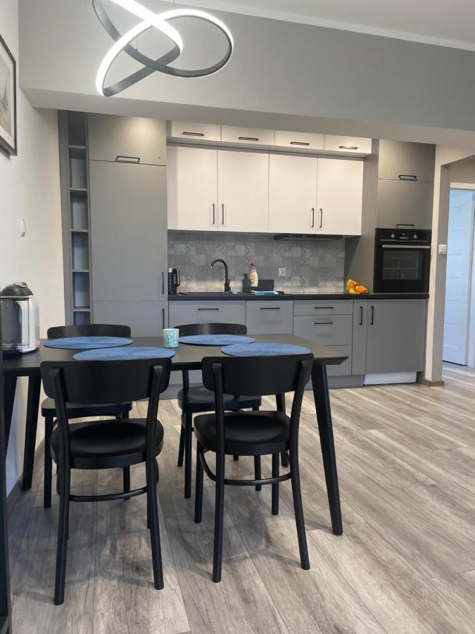 Uroczy Apartament W Scislym Centrum Gizycka Giżycko Kültér fotó